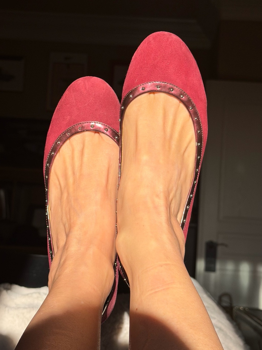 NWOT Anne Klein iFlex AKXANDRA Burgundy Suede Stud-Trim Ballet Flats